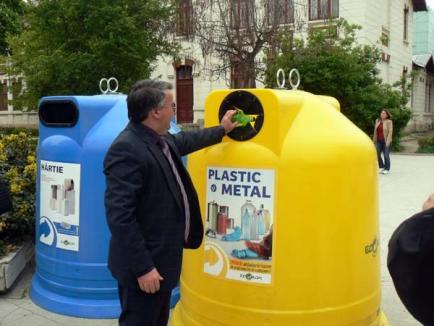 "Colibe" pentru gunoaie: 650 de containere pentru colectarea deşeurilor reciclabile vor apărea pe străzile orădene